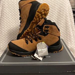 Alpine Trekker Boot Size 8.5 Mens
